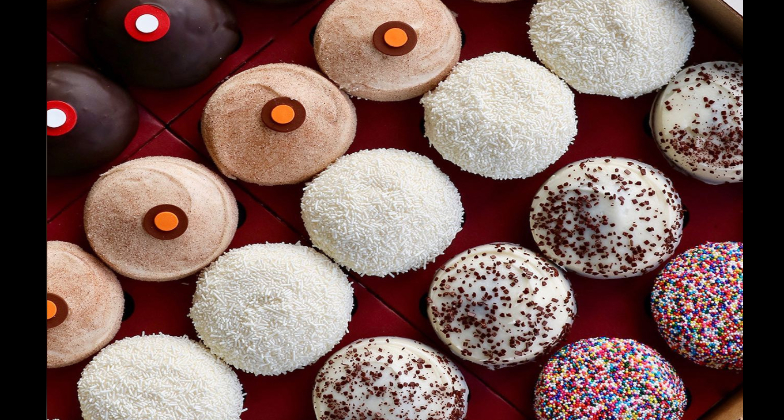 Indian Wedding Cake, Mithai and Other Dessert_Sprinkles Cupcakes_cake