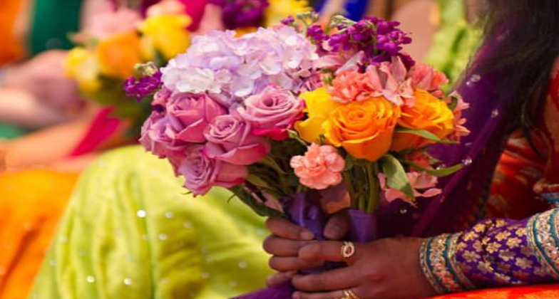 Indian Wedding Planner_Elaan Events_decorating flowers
