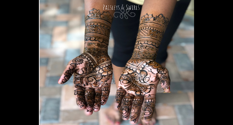 Indian Wedding Mehndi_Paisleys & Swirls_hand design