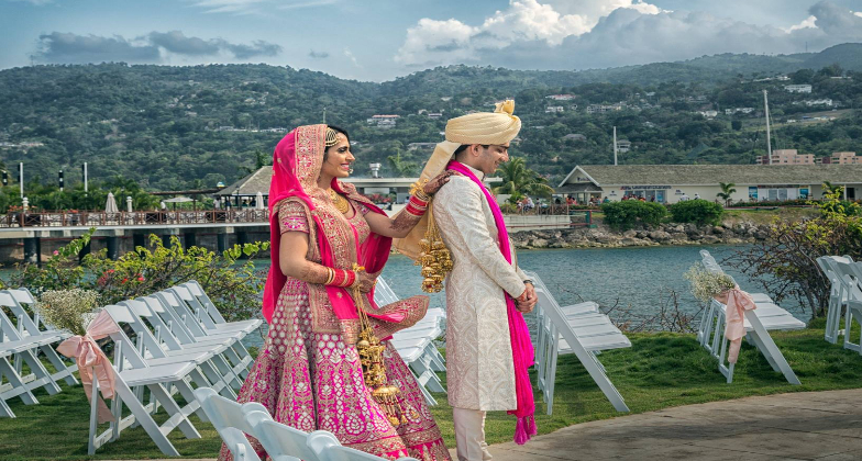 Indian Photographer/Videographer_Epique Cinema & Productions_the couple