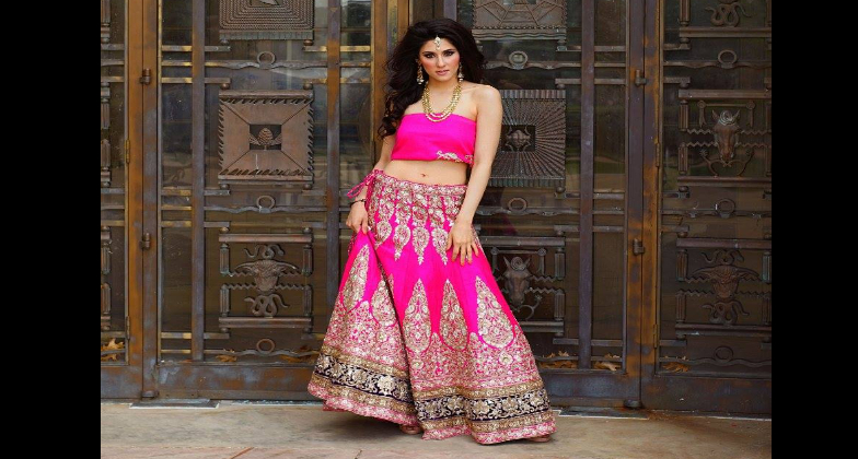 Indian Clothing_Studio D_pretty dress