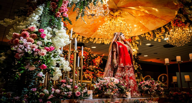 Indian Wedding Decor and Florist_Prashe_the centerstage