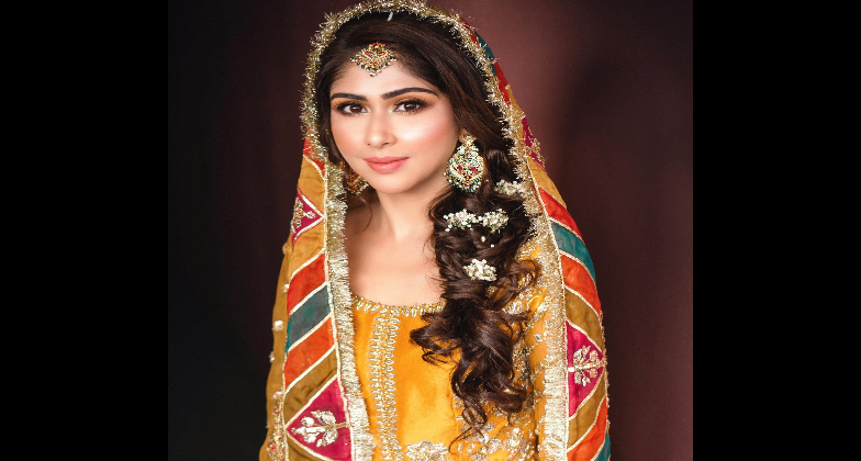 Indian Wedding Hair and Makeup_Fashion Face Beauty_Stunning bride