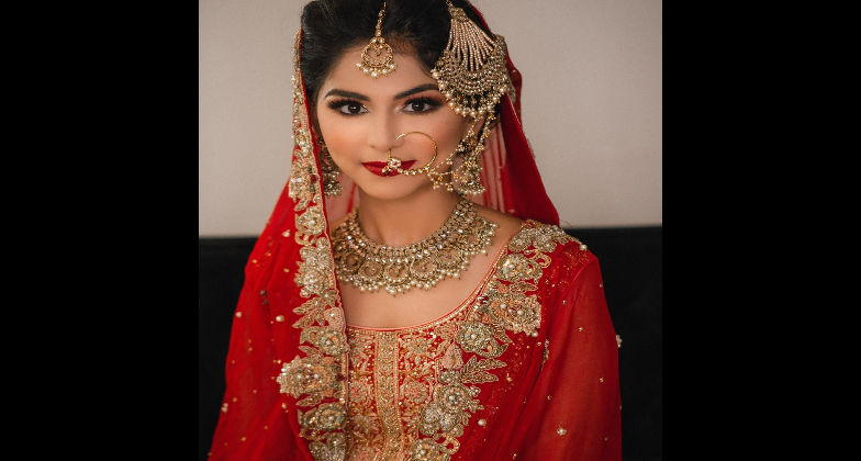 Indian Wedding Hair and Makeup_Fashion Face Beauty_Stunning bride