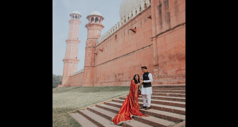 Indian Photographer/Videographer_Ushna Khan Photography_couple