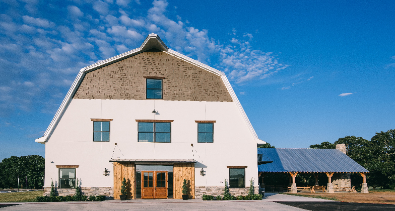 Indian Wedding Venue_OAK + IVY_Barn look venue