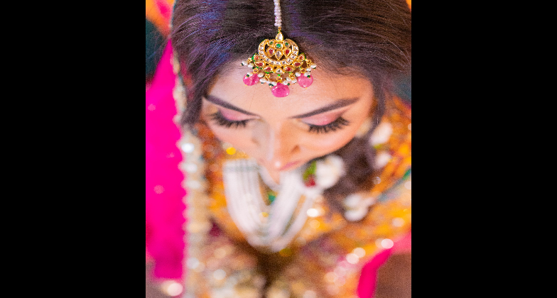 Indian Photographer/Videographer_Filza Naim Photography_blowing kisses