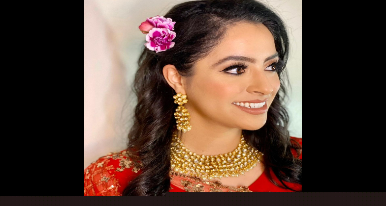 Indian Wedding Hair and Makeup_Make up by Abhilasha Singh_Pretty smile