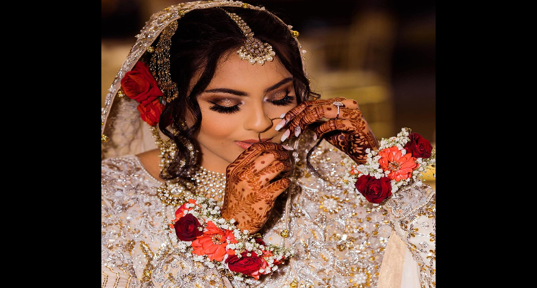 Indian Wedding Hair and Makeup_Mishal Sahdev Beauty Studio_Lovely bride
