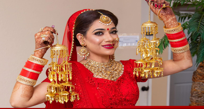 Indian Wedding Hair and Makeup_Mishal Sahdev Beauty Studio_Red and gold