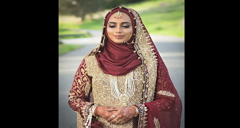 Indian Wedding Hair and Makeup_Anamika Dubb | Hair & Makeup_Simple yet elegant