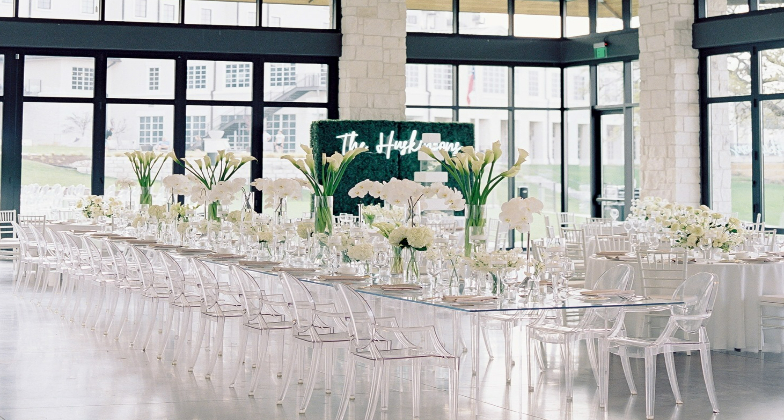 Indian Wedding Venue_Omni Barton Creek_Chic all white table