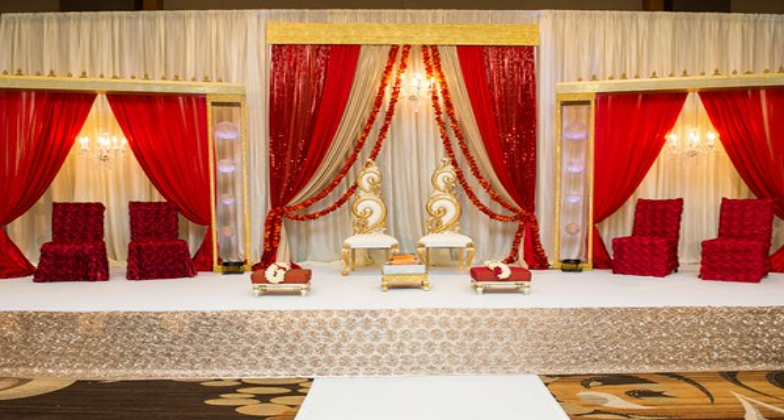 Indian Wedding Venue_Plano Marriott at Legacy Town Center_Red and white stage