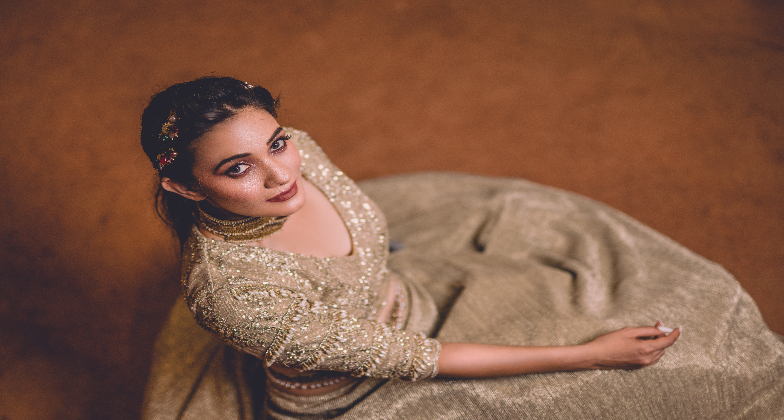 Luxurious South Asian Wedding Clothing - Glamourental