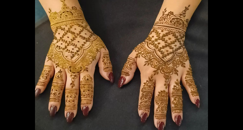 Luxurious South Asian Wedding Mehndi - Heavenly Henna by Fiza