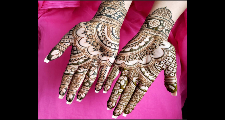 Indian Mehndi_Creative Henna Tattoos_hand and leg art