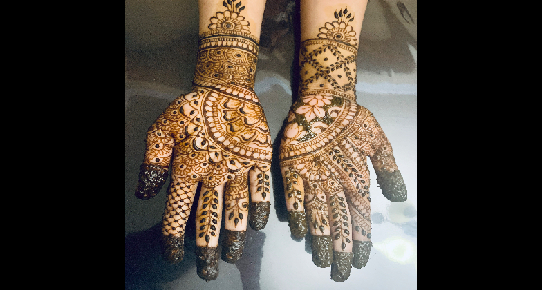 Indian Mehndi_Creative Henna Tattoos_hand and leg art