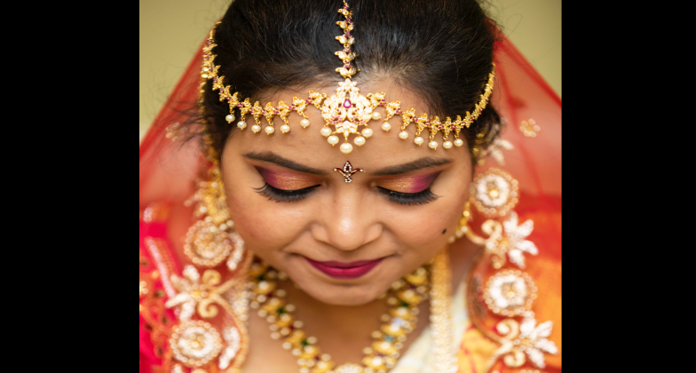 Indian Photographer/Videographer_Bhuvana Dhinesh Photo & Films_the bride